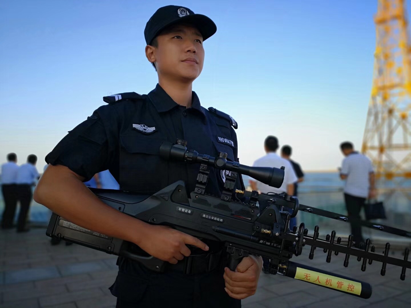 大开眼界大批新式警用黑科技靓装备亮相第四届连云港安博会