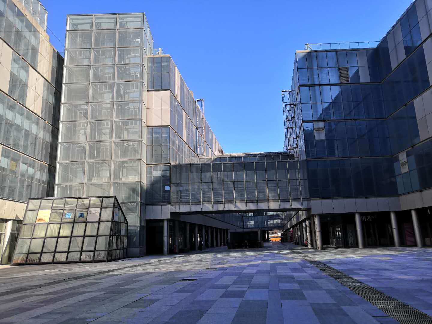 独家中坤广场易主今日头条散售业主已启动回购