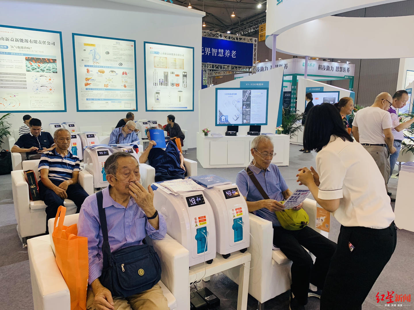 那么,家庭也需要为老年人做一些适老化改造吗?