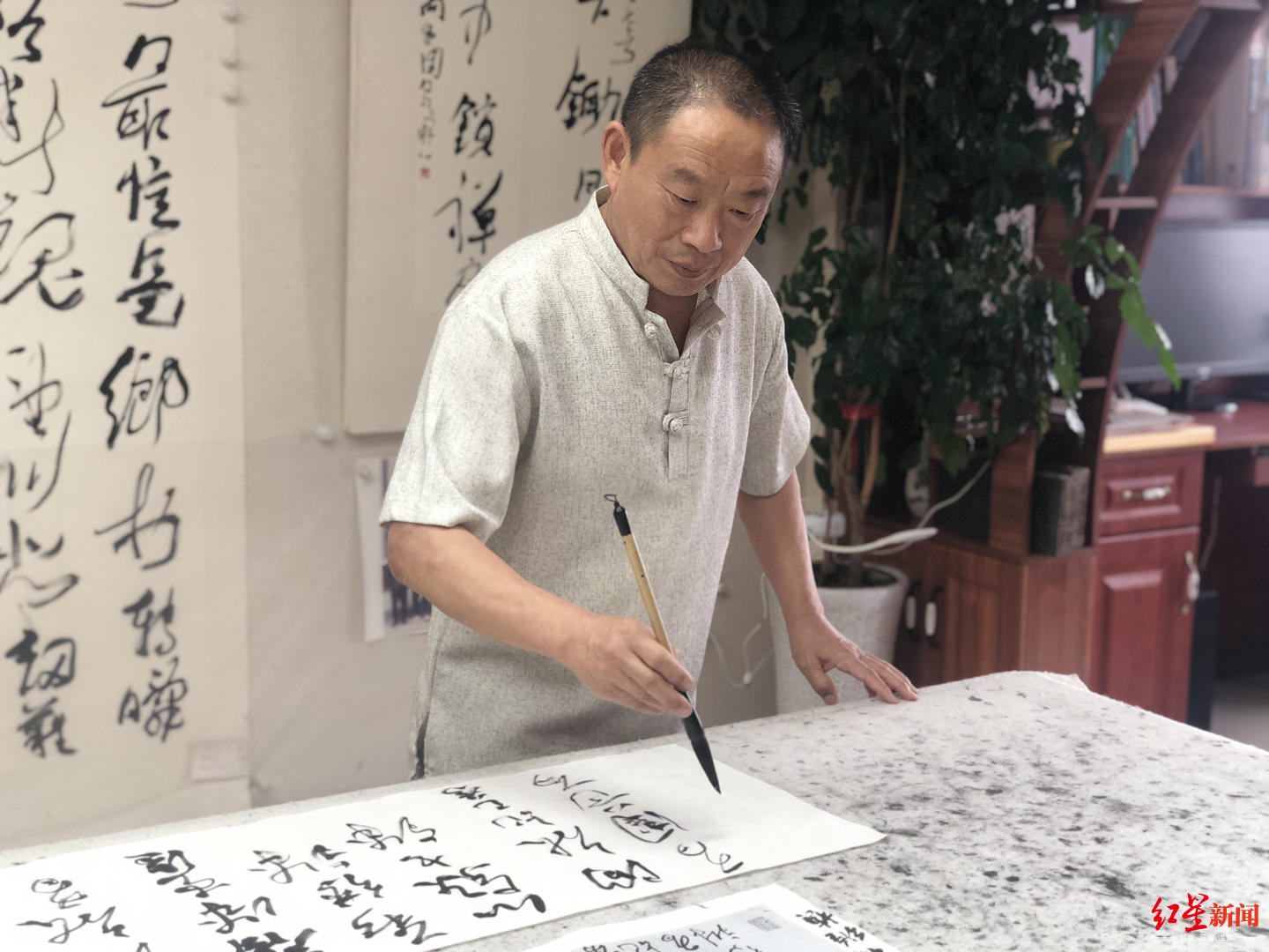 国展评委何开鑫四川作者草书出彩得益于深厚的天府文化