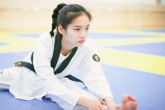 节目《真心大冒险》的女嘉宾,作为中国地质大学跆拳道体育特招生的她