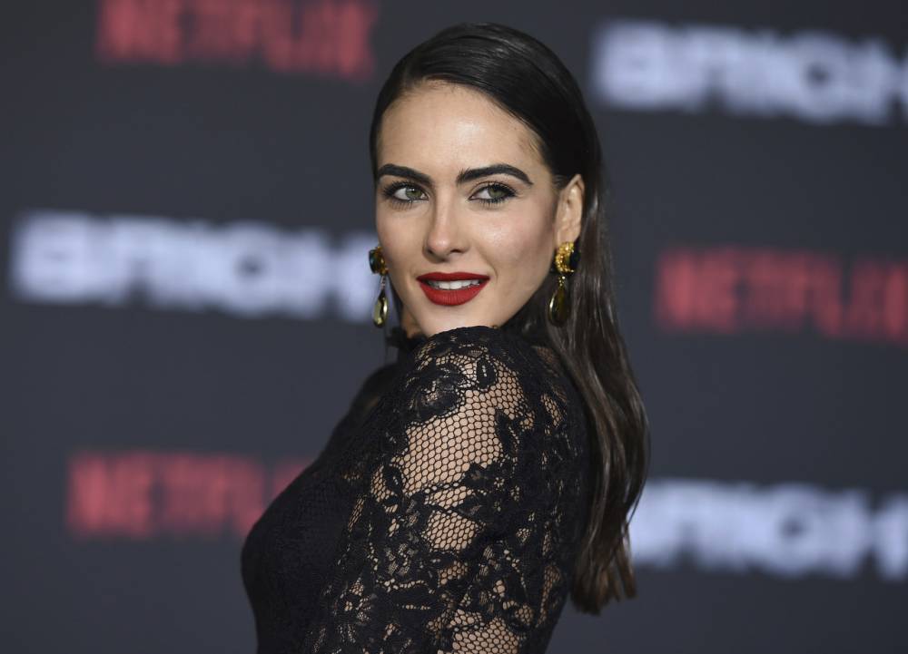 花色足球:哥伦比亚美女球迷丹妮拉