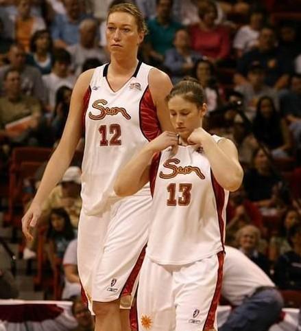 盘点世界8大女巨人!中国的高2米36排名第一,她姓姚