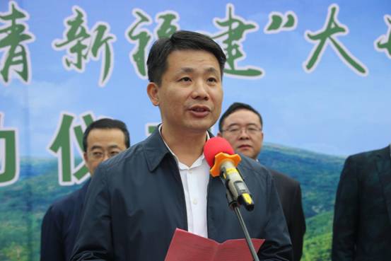 闽清县县长陈忠霖致辞闽清县政府县长陈忠霖在致辞中讲到,近年来,闽清