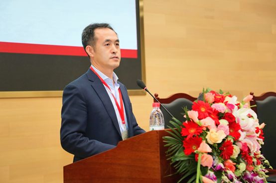 锦天城律师事务所高级合伙人李宪明先生以"资产管理基础法律关系的