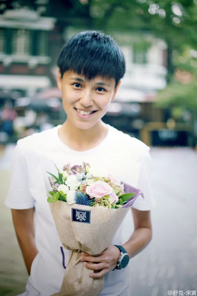 宋寅|机长|搜救_新浪新闻