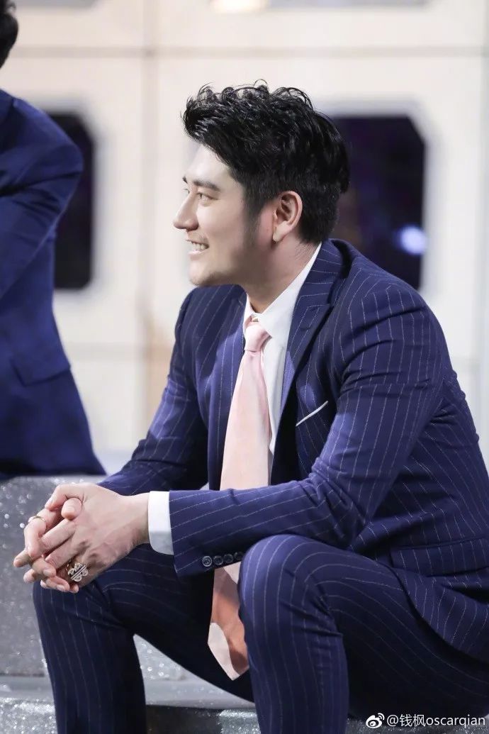 有趣灵魂200多斤 | 曾是高颜值小鲜肉的钱枫,如今下巴胖出三层褶,哪有