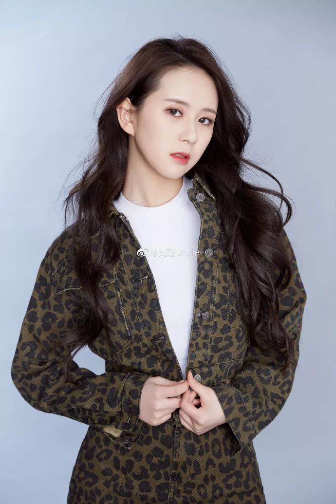 还记得变形计里的假小子刘珊吗她变了好多啊