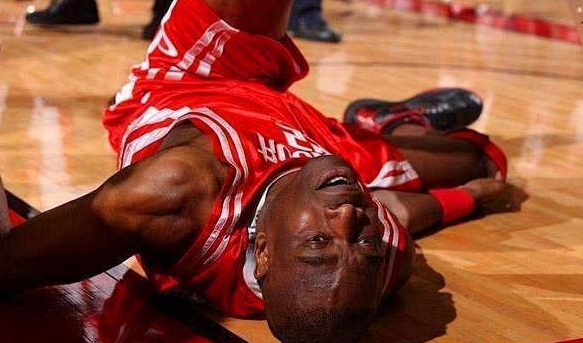 盘点nba赛场上的感人瞬间穆大叔绝望落泪玫瑰再展芳菲