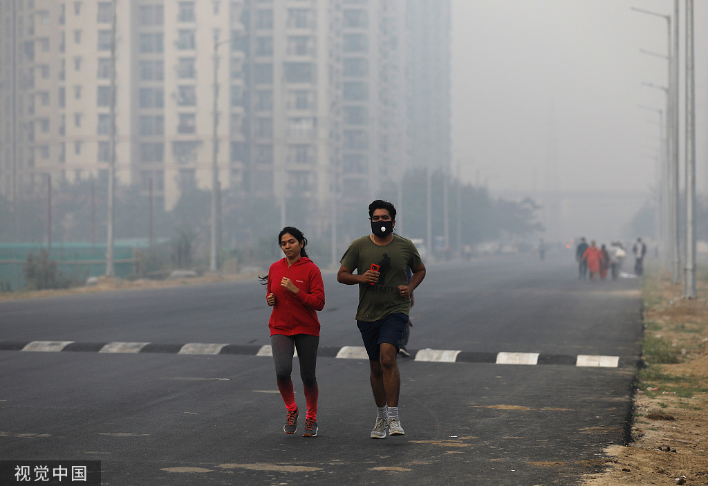 11月14日，印度诺伊达，当地空气污染严重  图自视觉中国
