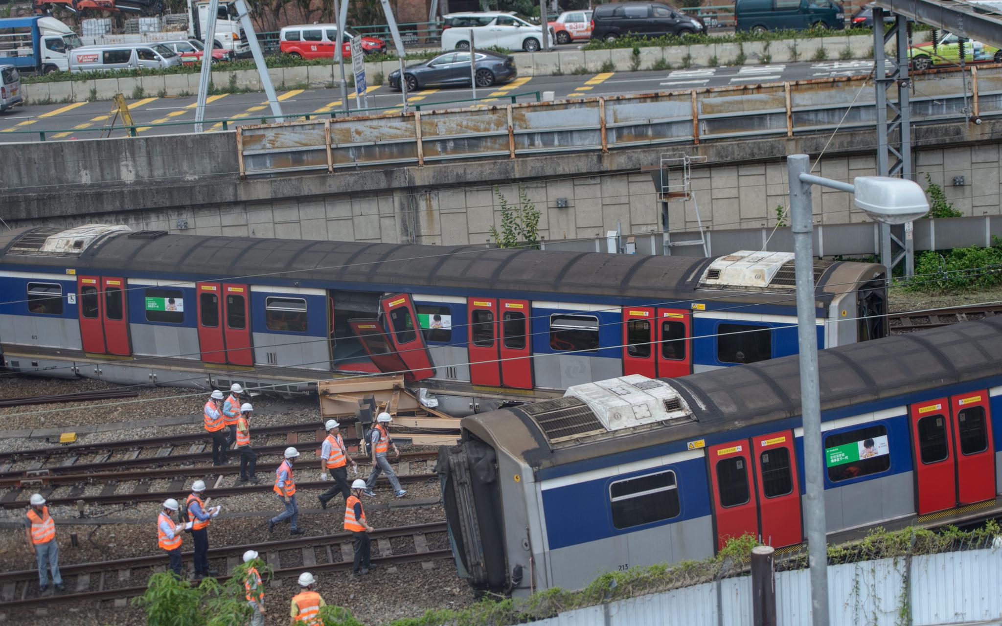 9月17日上午，港铁列车在红磡站附近脱轨。