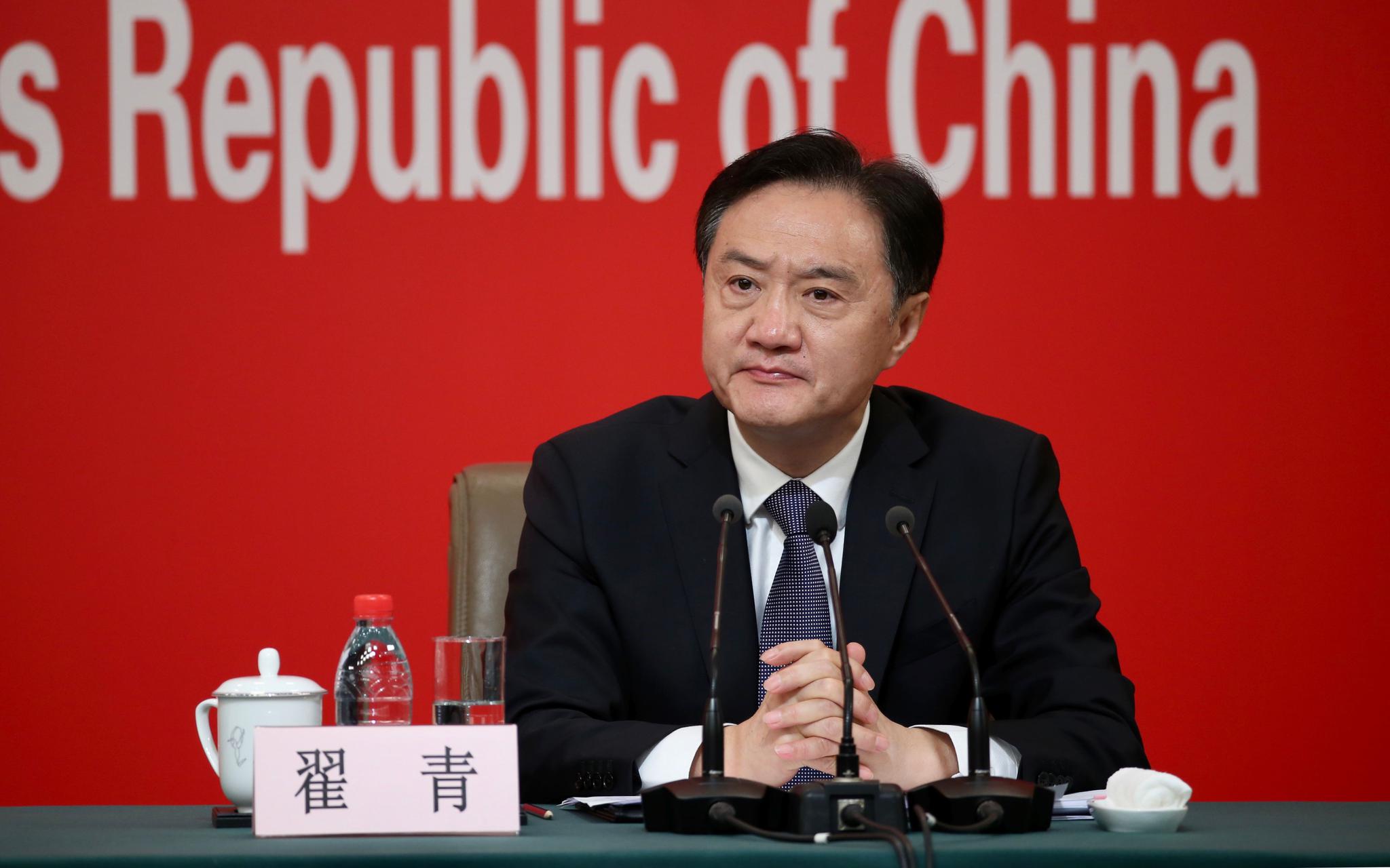 中共中央追授黄文秀全国优秀共产党员称号
