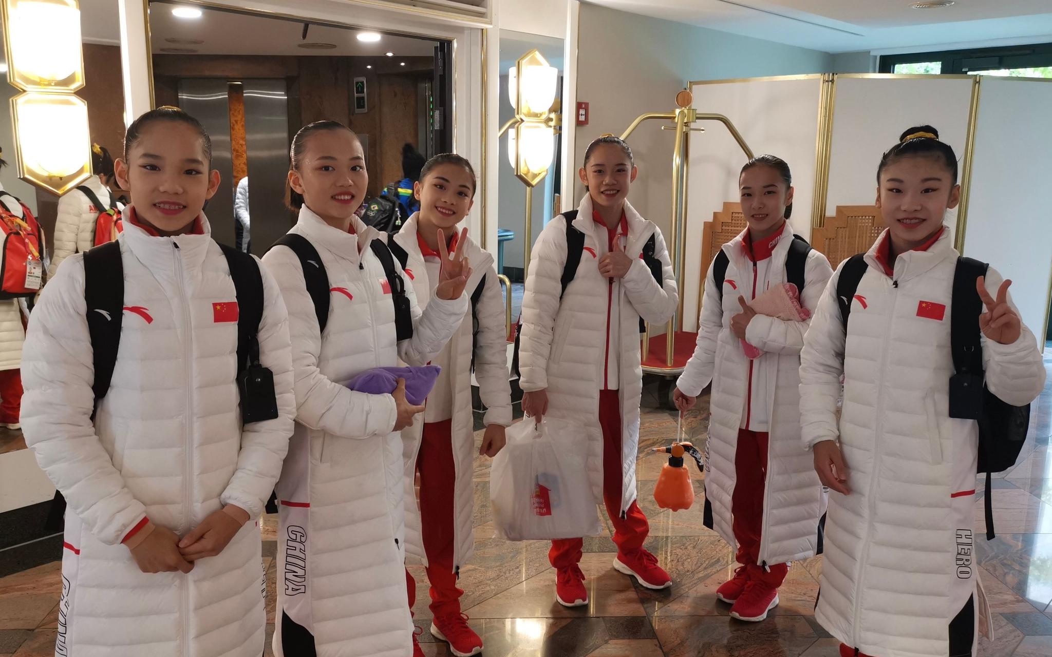 体操世锦赛中国女团暂领跑,刘婷婷走进赛场感觉来了