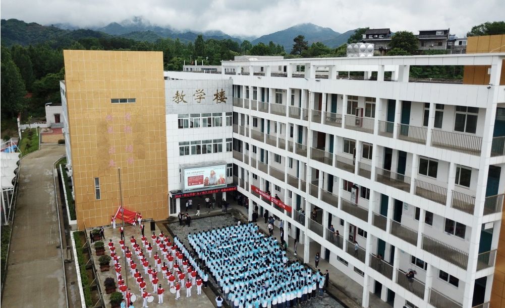 留守儿童的家庭教育空白该如何填补?你的力量至关重要