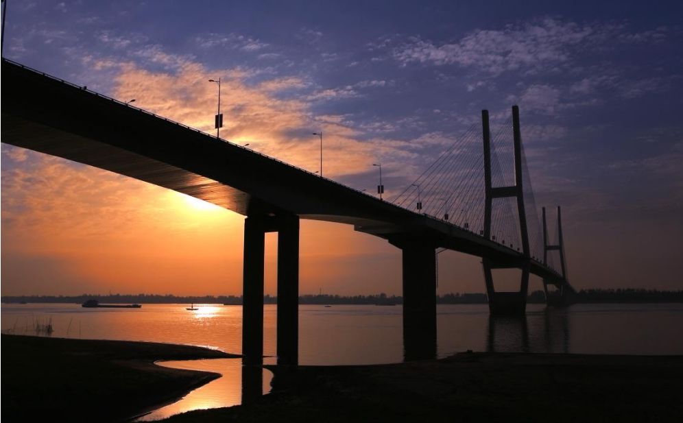 八百里皖江,老龙头在安庆