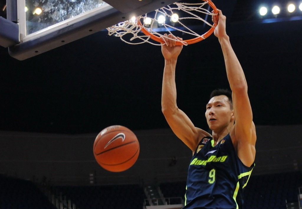 CBA季后赛直播:广东vs新疆视频直播地址