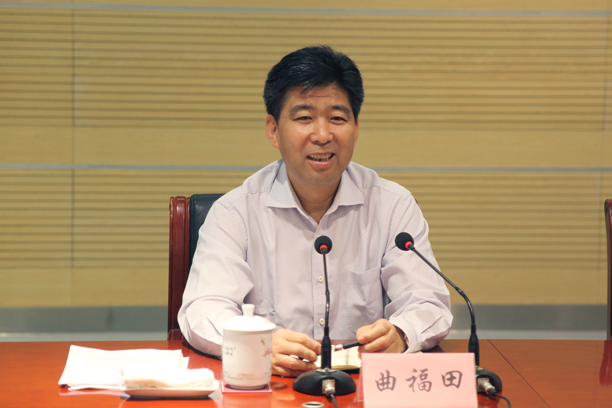 曲福田在基层联系点海门市开展调研