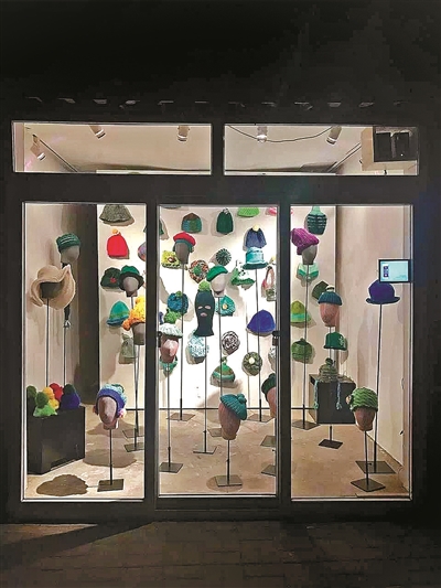 为骗母亲织帽子 她撒了一个谎却感动了很多人