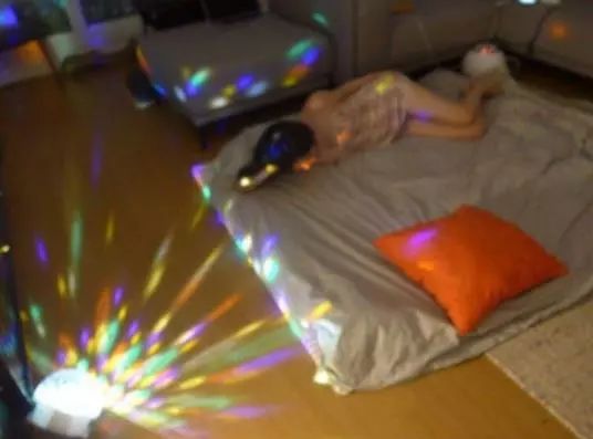 每次都以出格行为上热搜,她却表示自己很无辜?