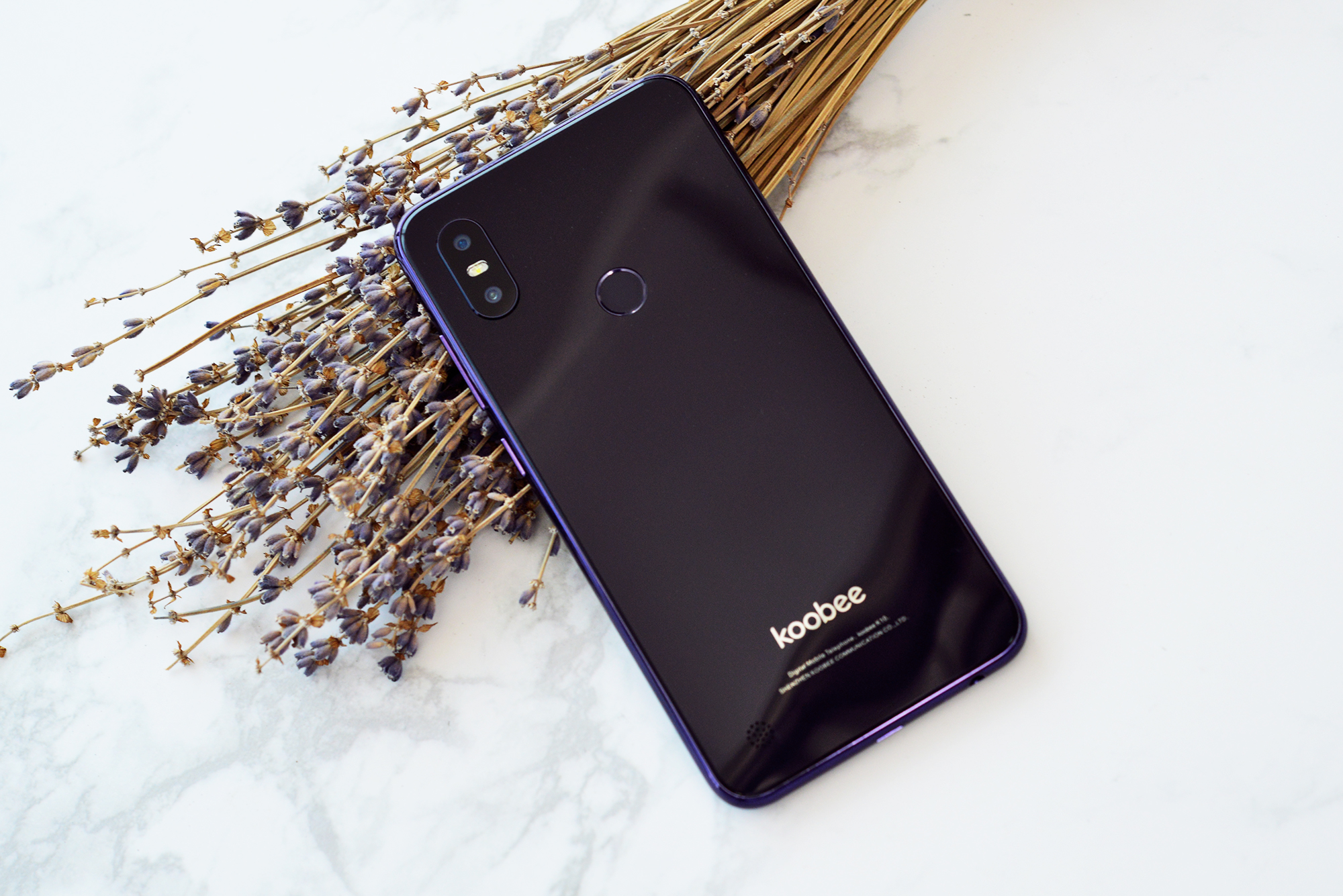 而在配置方面,酷比k10搭载了联发科64位8核心处理器.