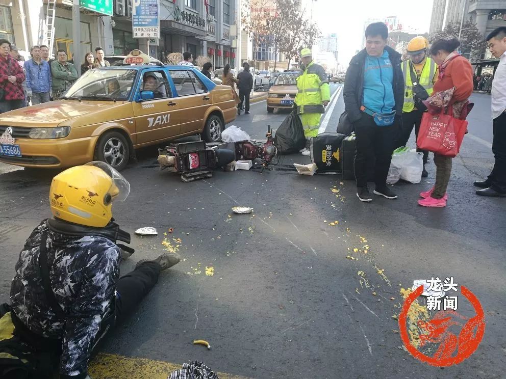 哈尔滨一美团骑手把老太撞骨折交医药费时却偷偷离开更糟心的是