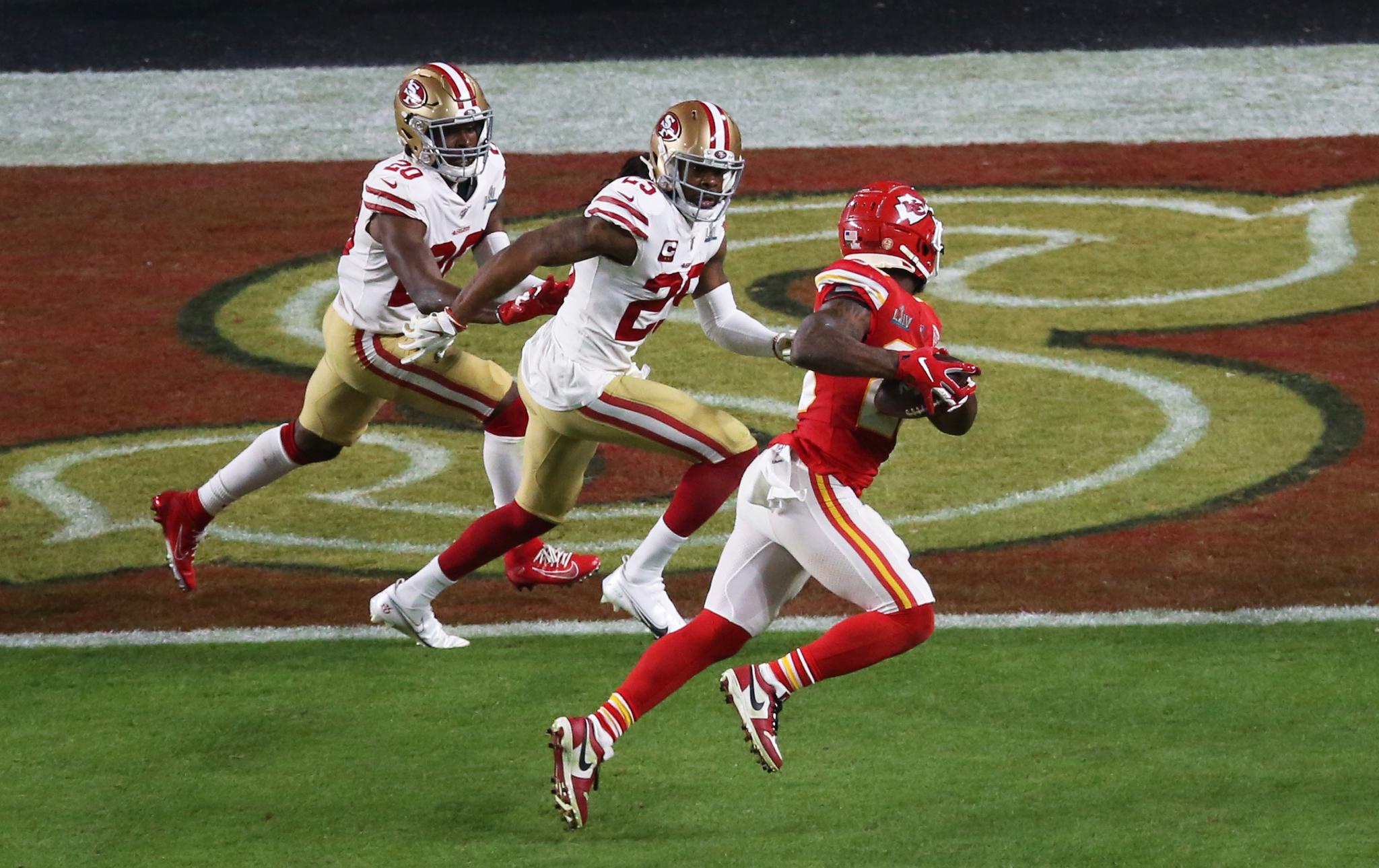 终结半个世纪等待!堪萨斯城酋长队夺得美国"超级碗"冠军|超级碗|美国_