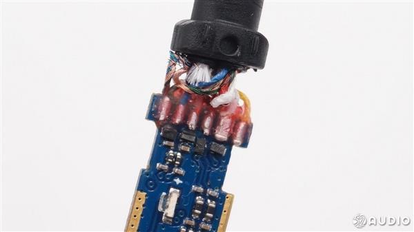 耳机的主控芯片,支持hi-res的音频解码,支持主动降噪,usb type-c数字