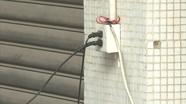 广州暴雨 男子接触小区快递柜插座意外触电身亡