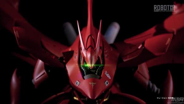 夏亚座机"夜莺"重涂装模型亮相 帅气值爆表超大尺寸