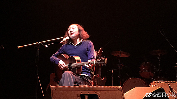 现场赵已然泥壳的菩萨金光的身