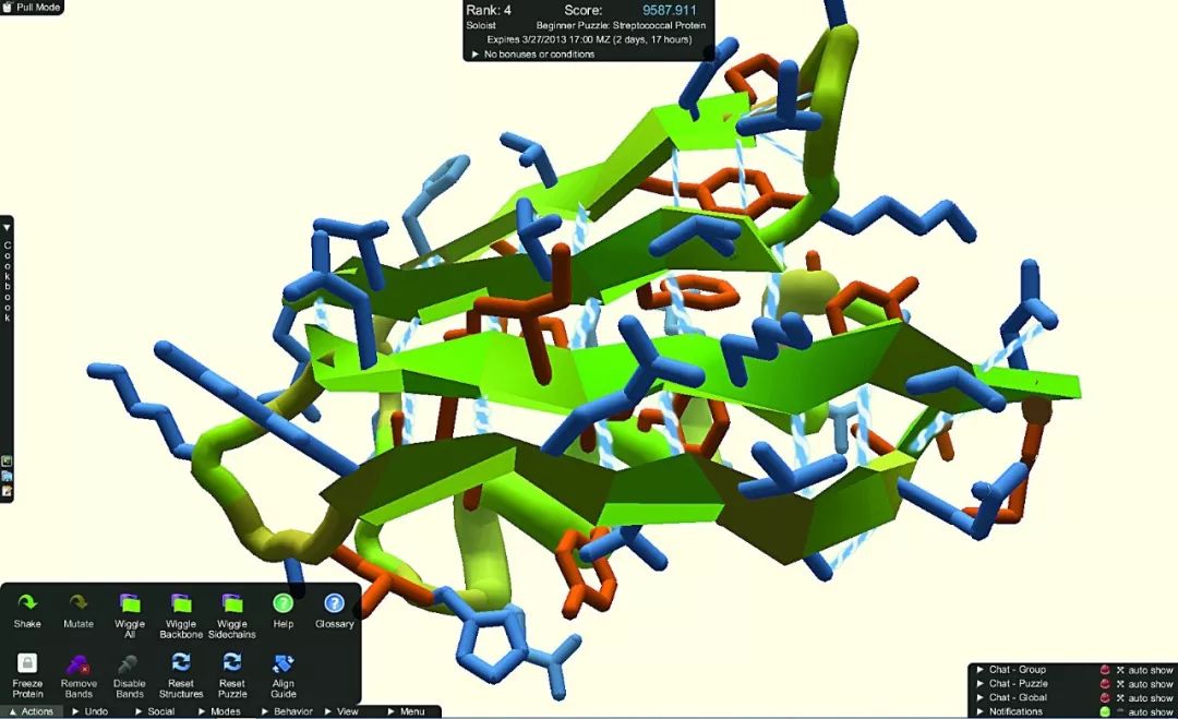 在游戏Foldit中，玩家们操纵过的一个链状蛋白质结构案例：上图为操纵前，下图为操纵后的结果。图/Foldit