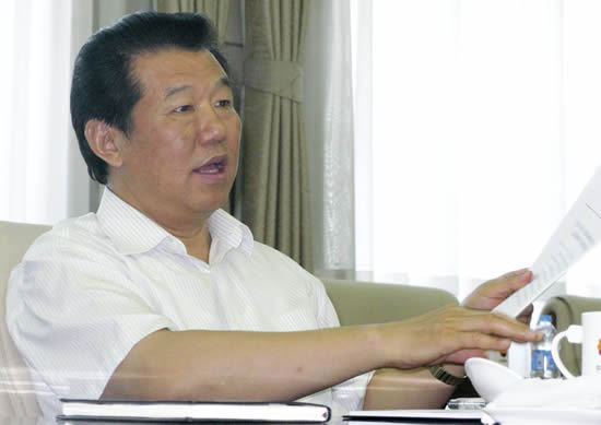 中石油副总裁被查 李新华