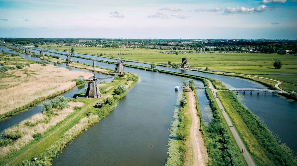 情迷莱茵河,欧洲黄金水道的传奇故事|荷兰|莱茵河|科隆大教堂_新浪