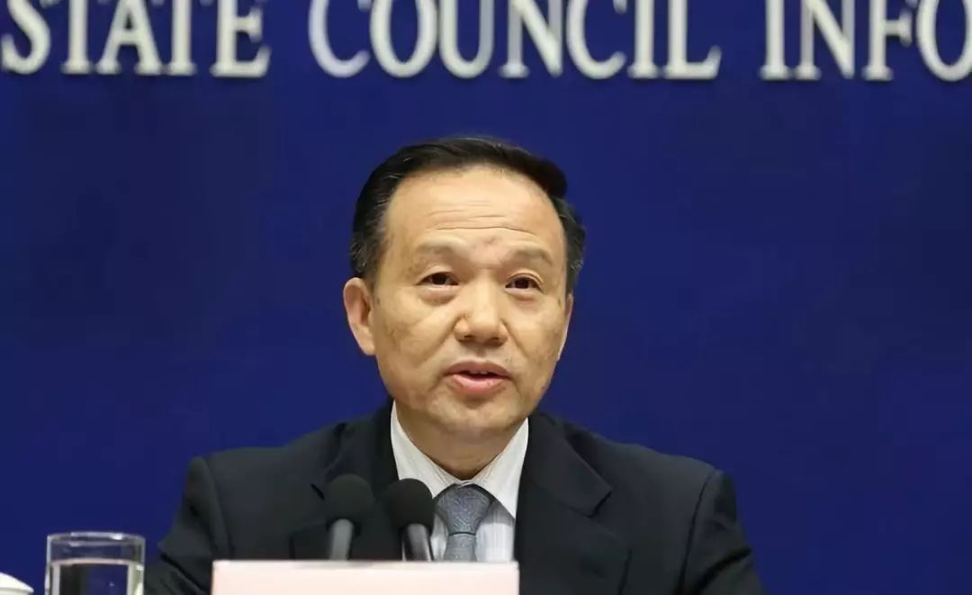 重磅!下月起澳门人去内地将真正拥有身份证