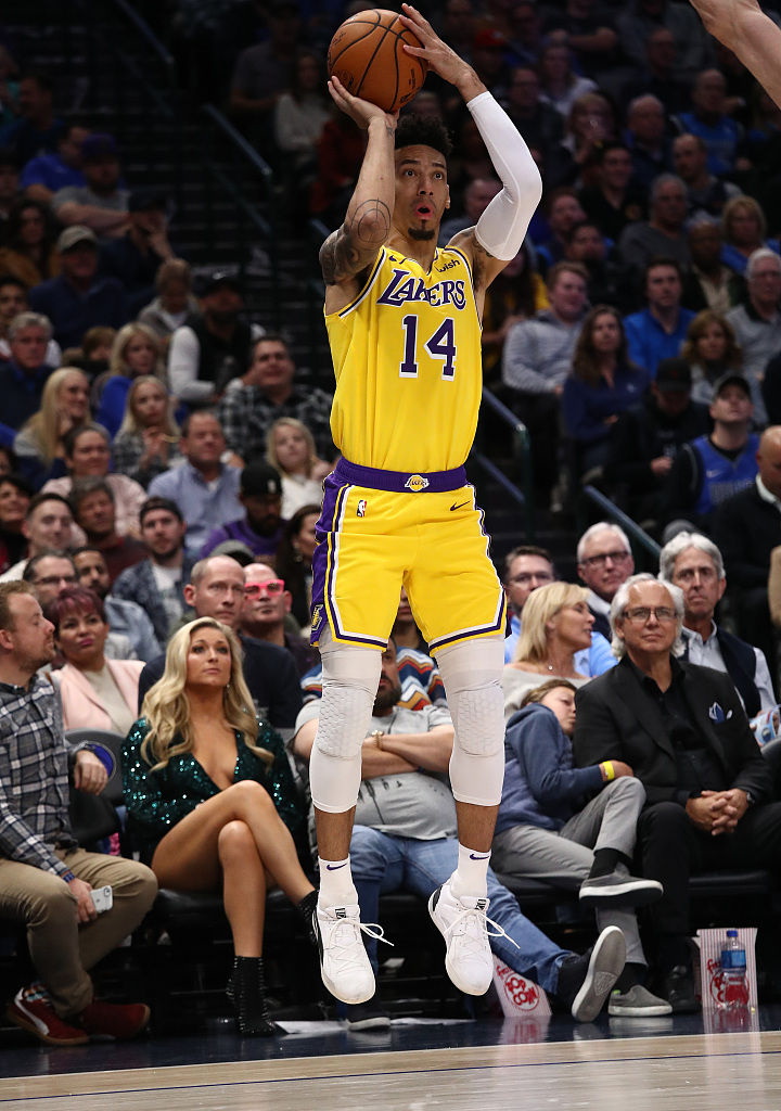 直播吧11月4日讯 今天,湖人主帅沃格尔在接受采访时谈到了丹尼-格林.