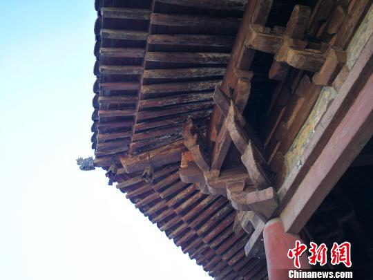 应县木塔将斗拱这种中国独有的建筑构件运用得登峰造极。　杨杰英 摄
