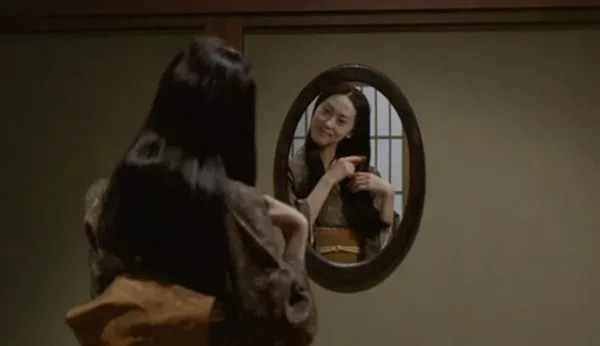 20年前贞子爬出了电视,现在贞子爬上了出租车…|千鹤|贞子|铅管_新浪