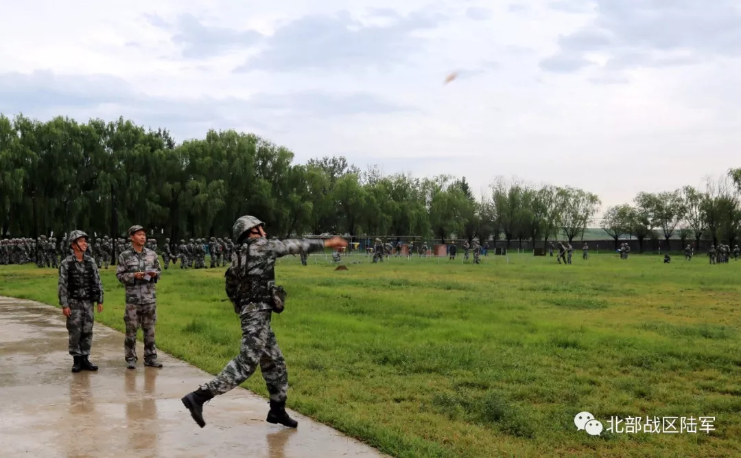 新兵同志,"暴风雨部队"班长们已准备完毕,等你入列!