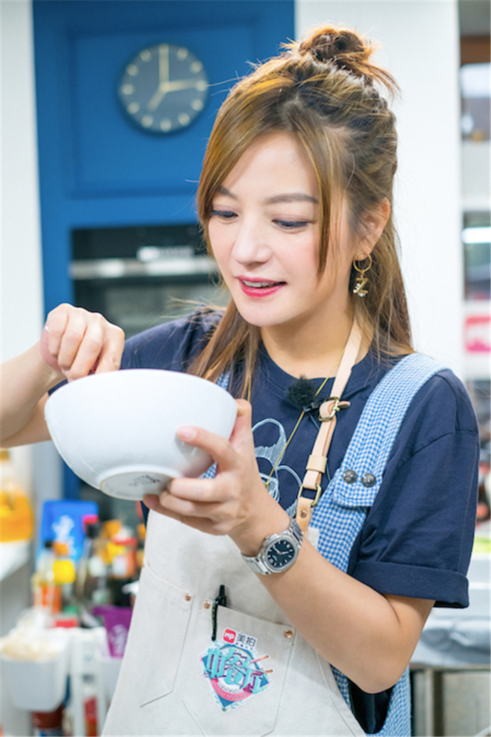 中餐厅2中法联谊赵薇嗨歌悠享难得慢时光