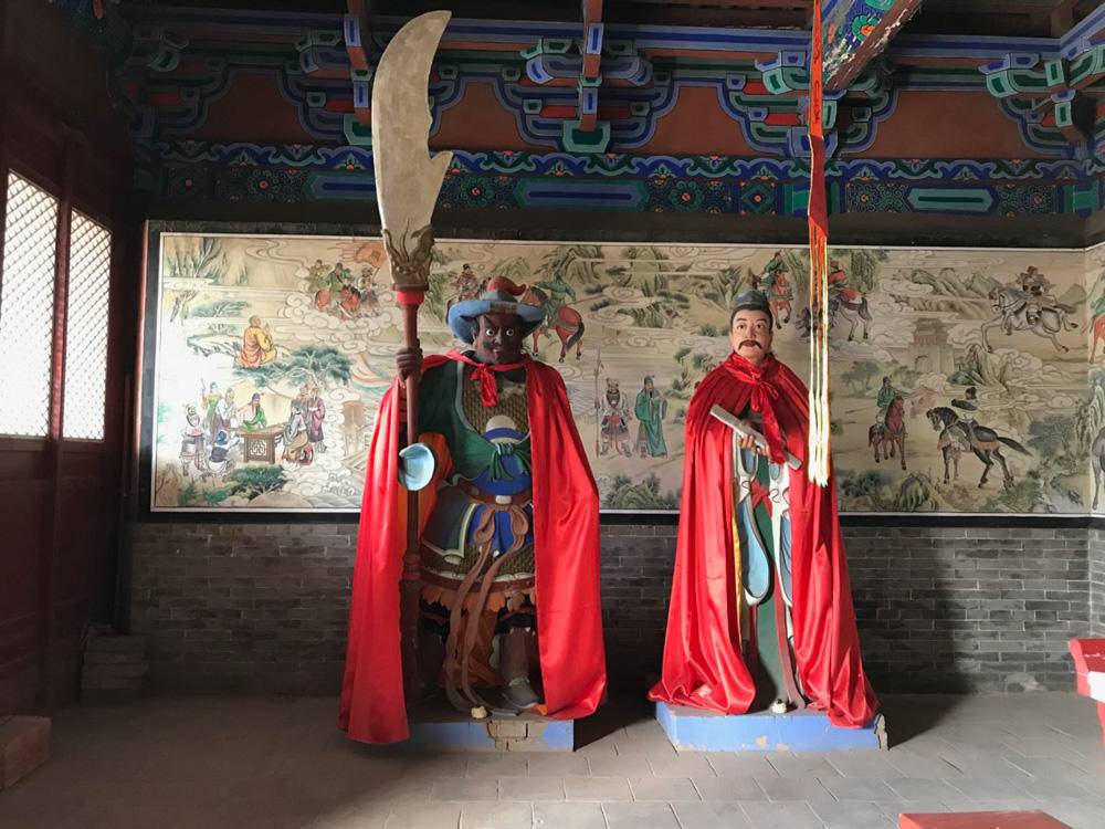 黄河边的太阳就要落下去了