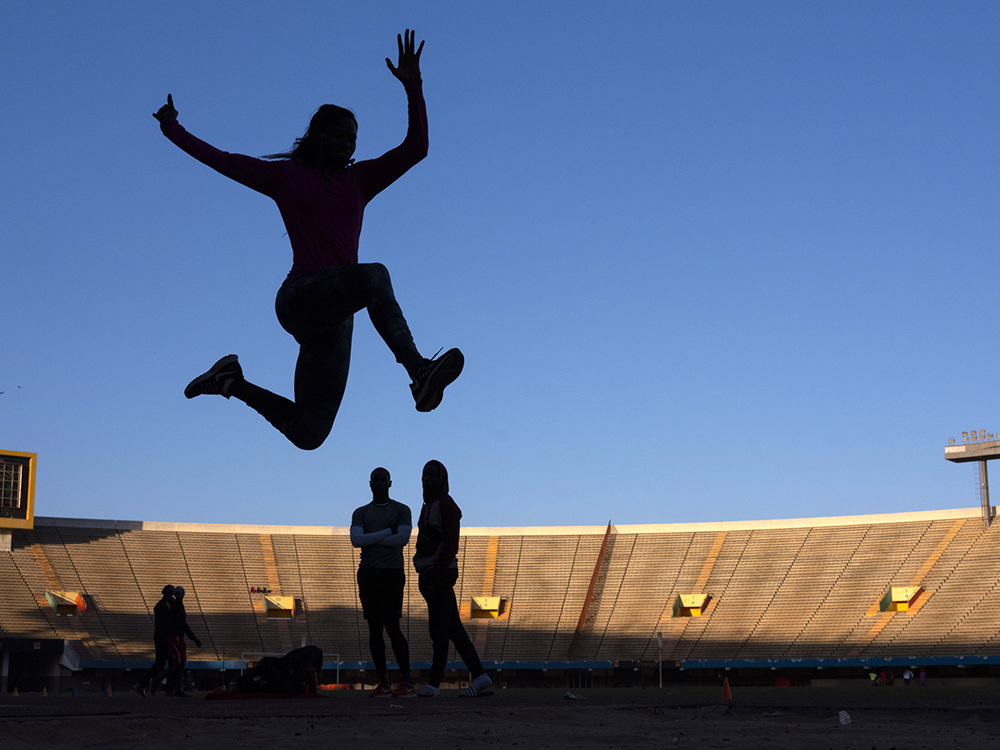 塞内加尔:在"毒气"中奔跑