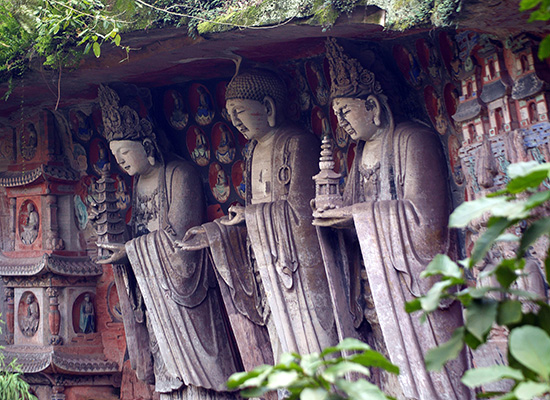 大足石刻华严三圣.李美坤 摄