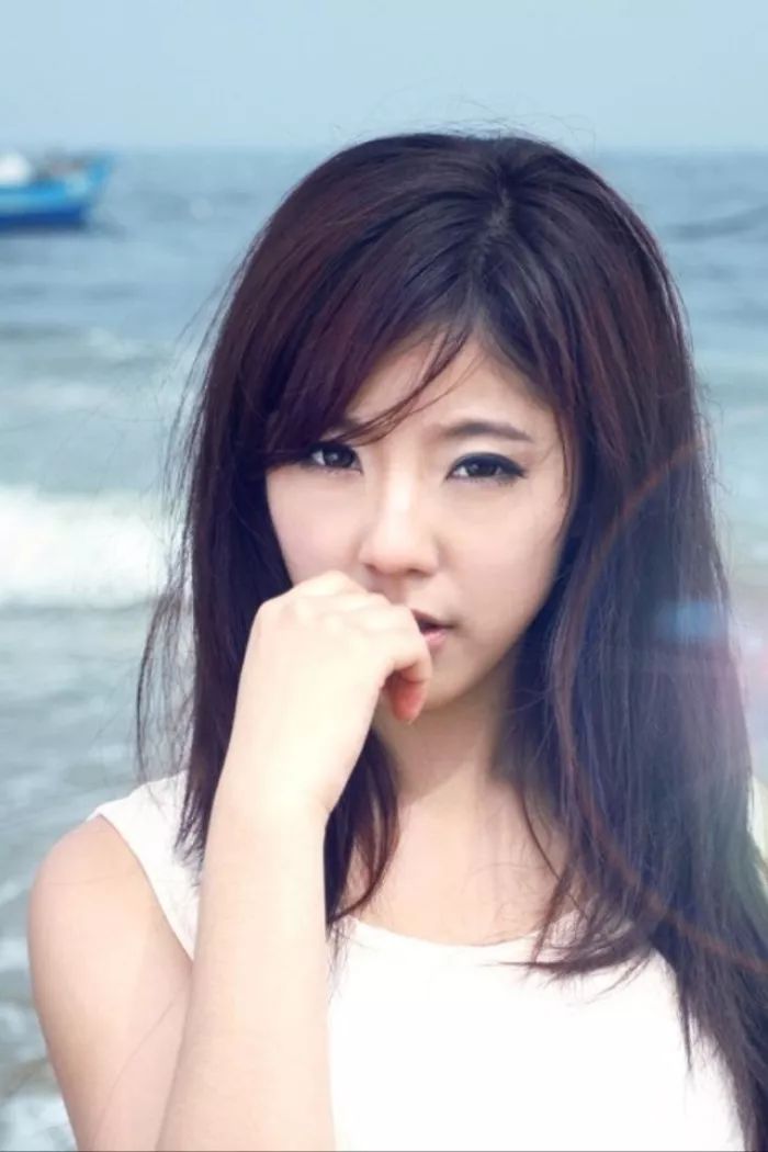 还记得青春期的程小雨吗她现在长这样