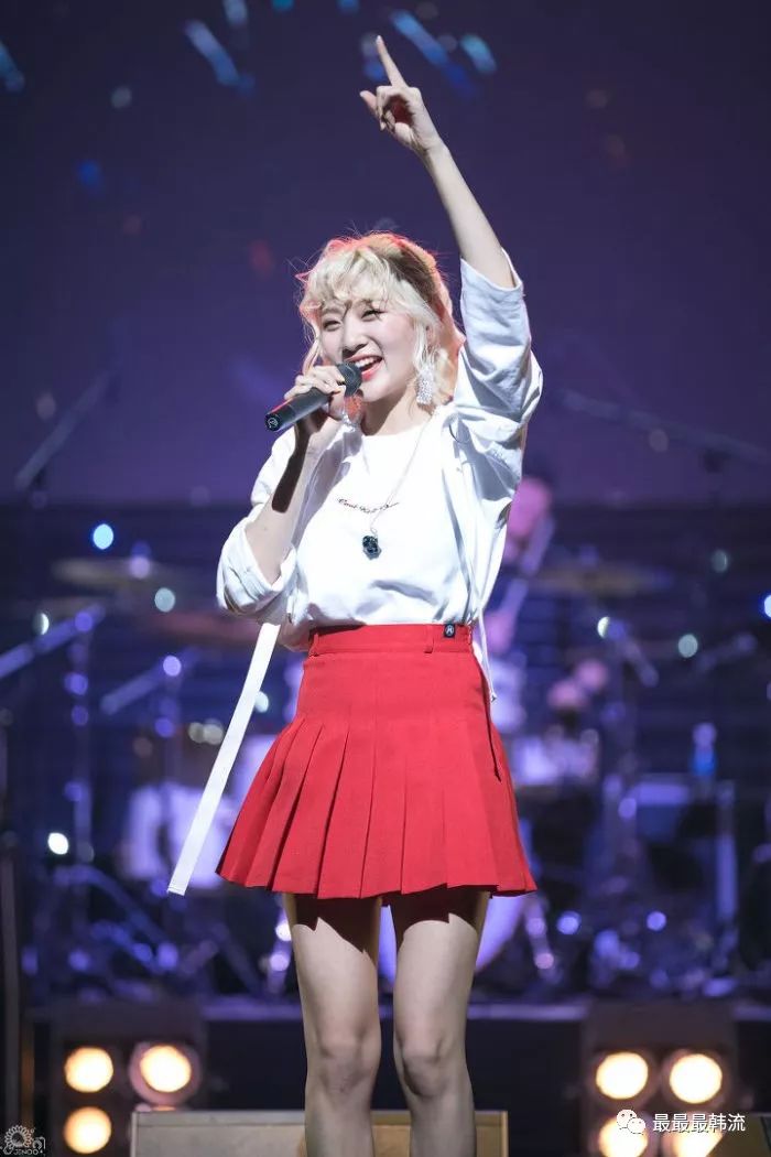 安智煐和禹智润的造型时不时的就会被吐槽.