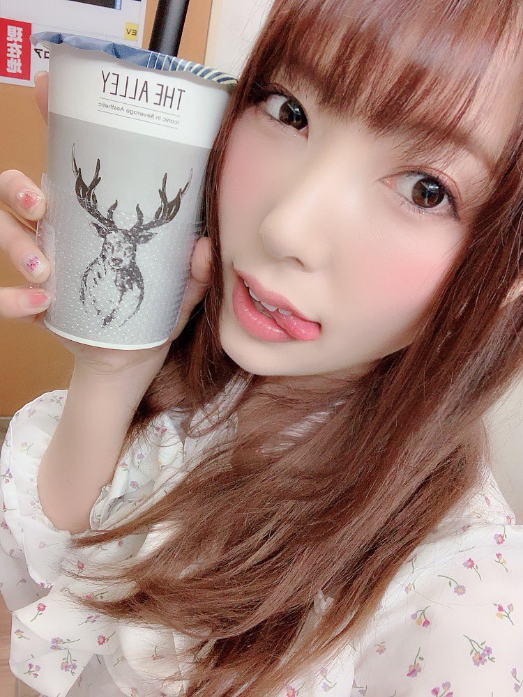 日本女优波多野结衣晒出游戏设备 种类繁多一应俱全