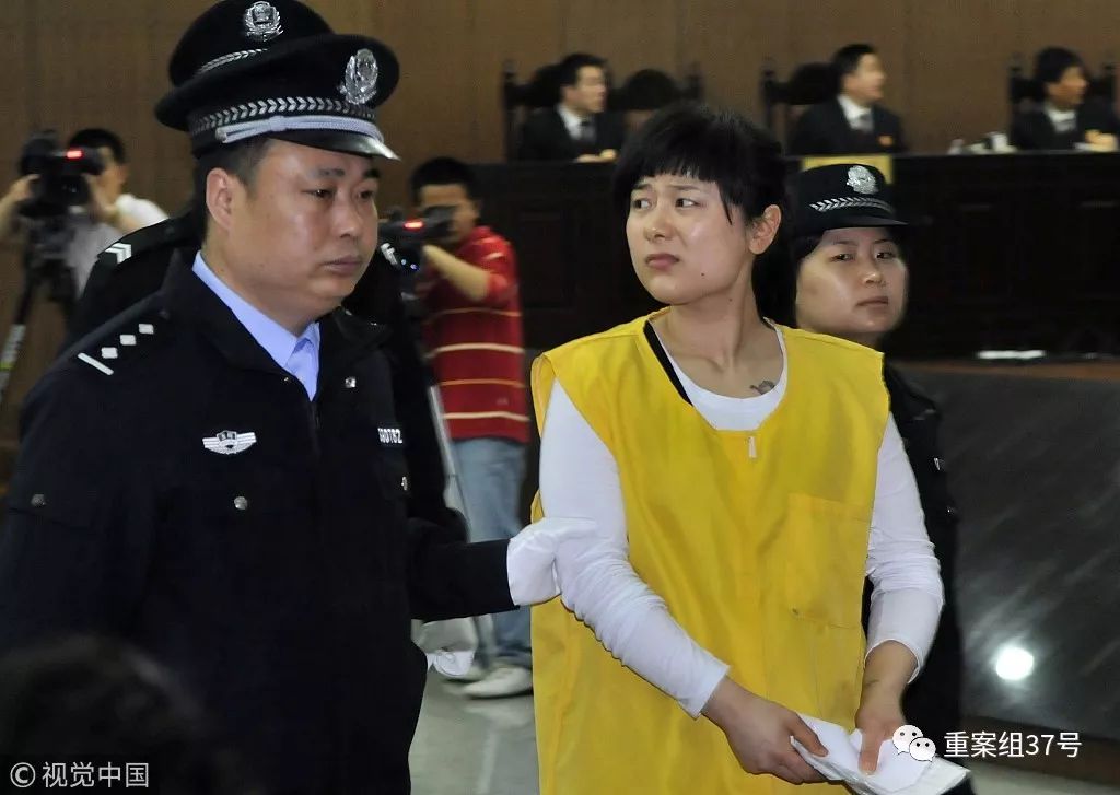 曾判死刑的"亿万富姐"吴英减刑至25年,父亲:有盼头了