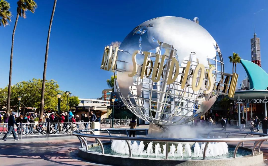 前往好莱坞环球影城,感受好莱坞电影梦工厂带给您强烈,新奇的感官刺激