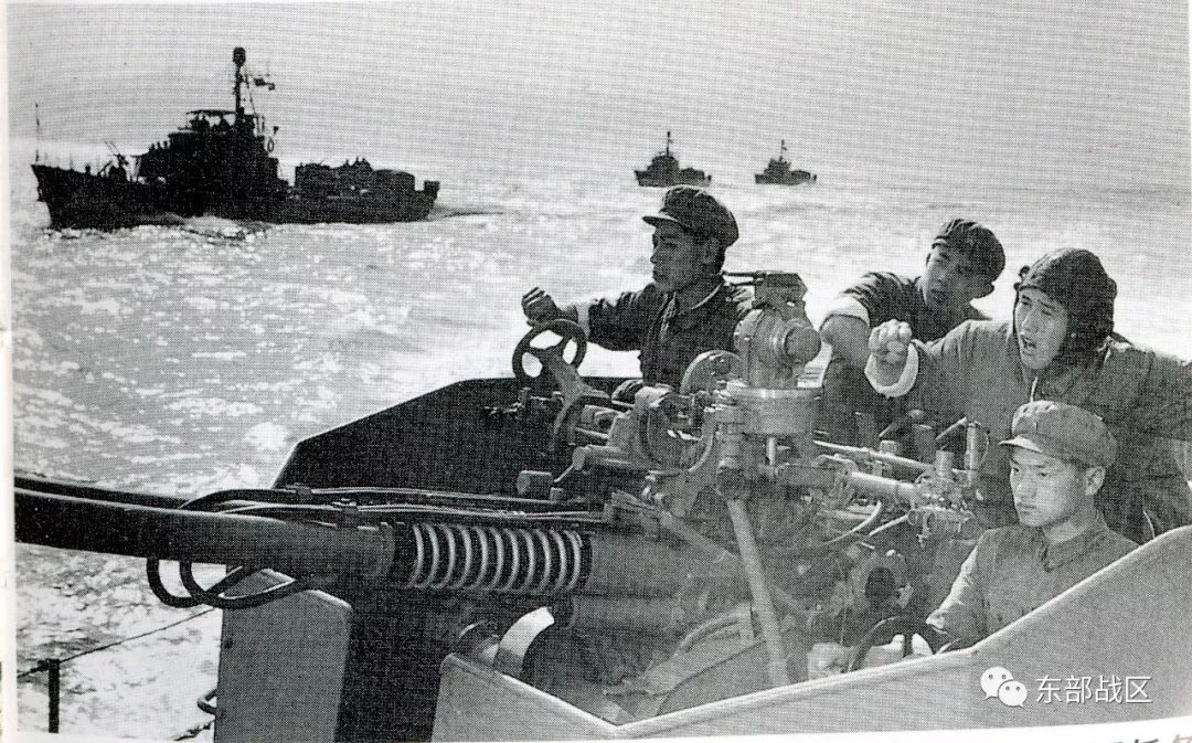 60华诞!今天我们共同为您庆生