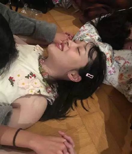 每次都以出格行为上热搜,她却表示自己很无辜?
