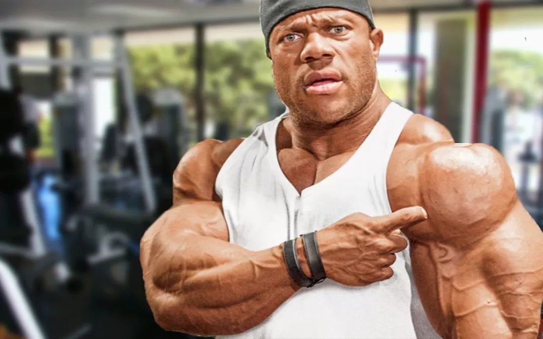 这个世界最强肌肉男,原来是这样打造自己的肩部!